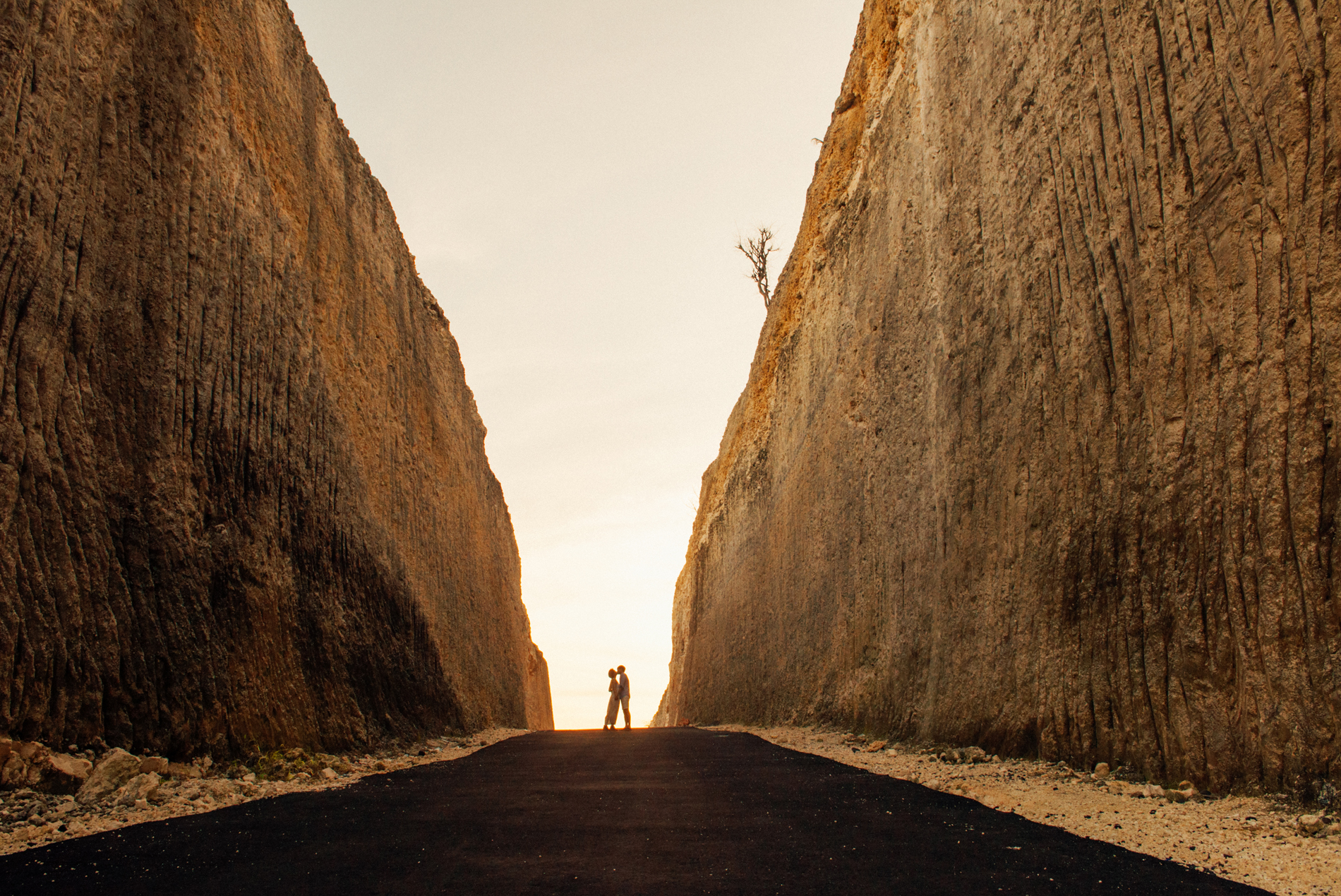 Adventurous Pre Wedding And Intimated Engagement Photo Session In